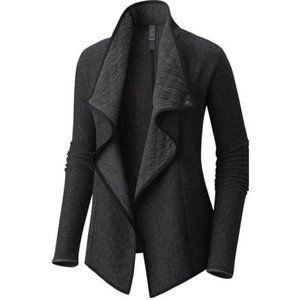 Mountain Hardware Wool Sarafin Wrap